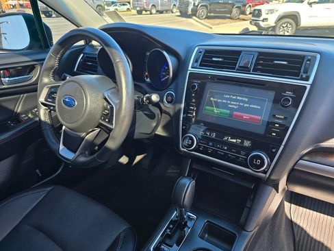 Used 2018 Subaru Outback 2.5i Limited AWD/4WD image 12