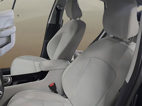 Certified 2025 Hyundai Kona SEL image 13