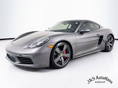 Used 2019 Porsche 718 Cayman S image 3