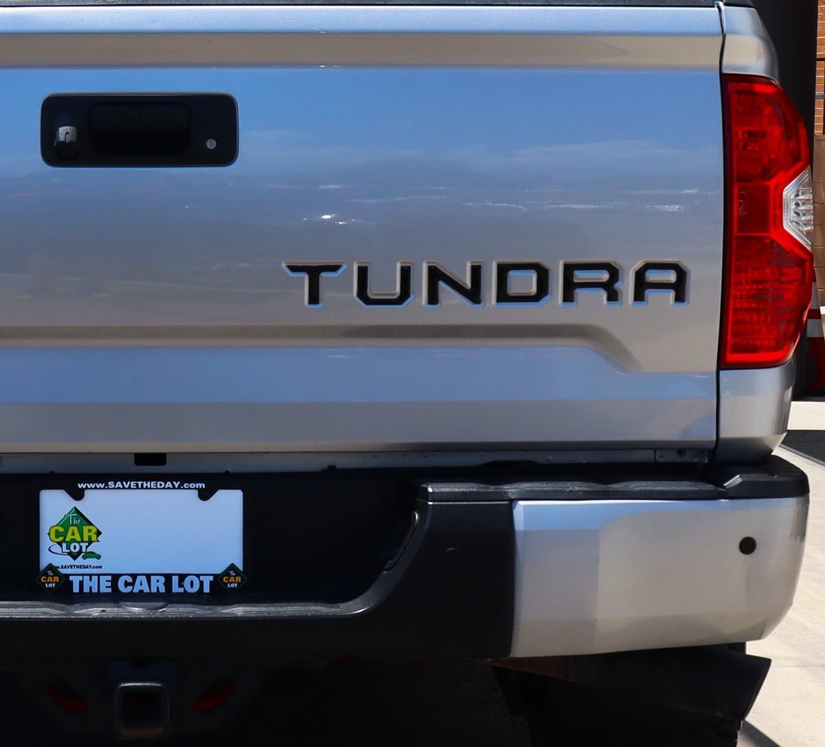 Used 2018 Toyota Tundra Limited w/ Limited Premium Package AWD/4WD image 20