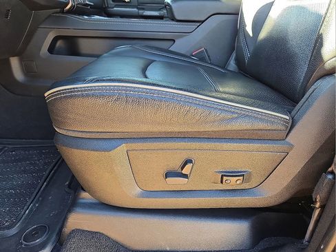 Used 2023 RAM 2500 Limited image 25