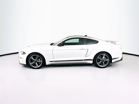 Used 2023 Ford Mustang GT Premium w/ Equipment Group 401A RWD image 4