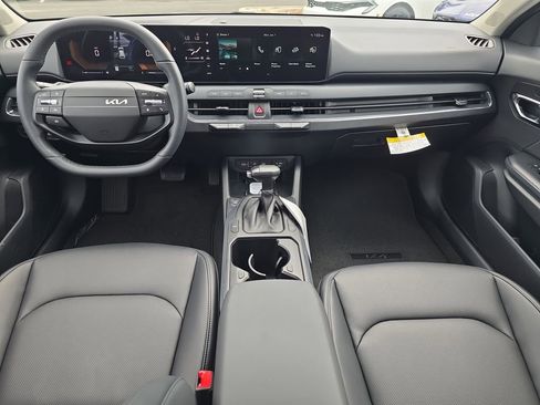 New 2026 Kia K4 EX FWD image 11