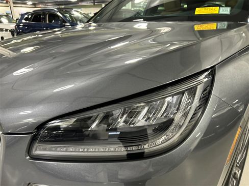 Certified 2022 Lincoln Corsair Reserve w/ Elements Package image 7