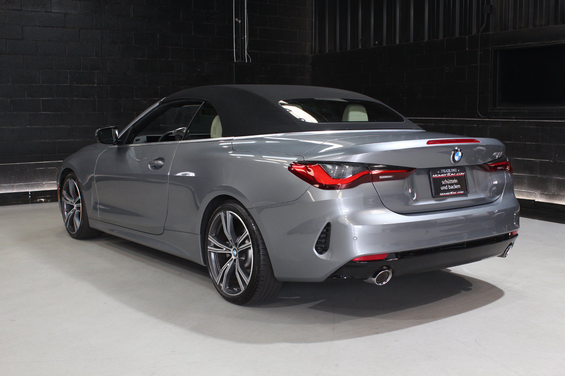 Used 2024 BMW 430i Convertible w/ Premium Package RWD image 13