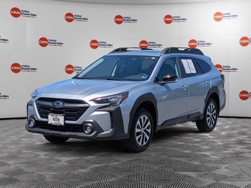 Certified 2025 Subaru Outback Premium AWD/4WD image 1