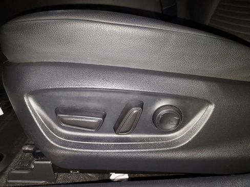 Used 2024 Toyota Camry SE w/ Convenience Package image 18