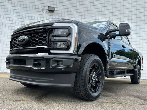 New 2026 Ford F350 Lariat w/ Black Appearance Package AWD/4WD image 32