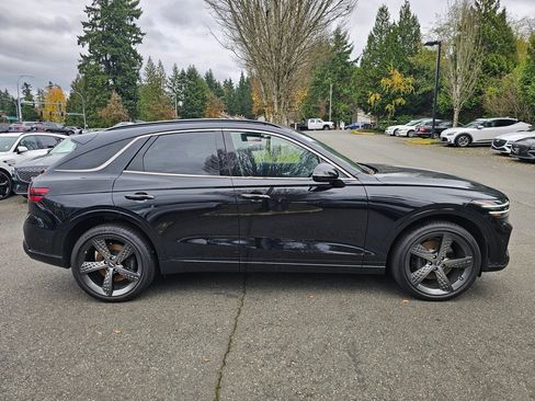 Used 2025 Genesis GV70 3.5T Sport w/ Sport Advanced Package image 4