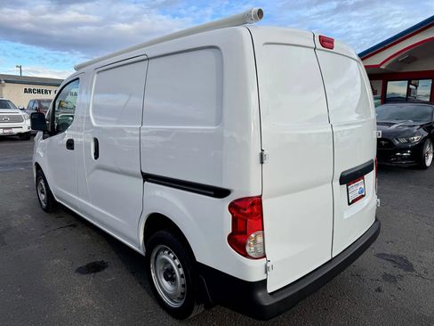 Used 2020 Nissan NV200 S image 7