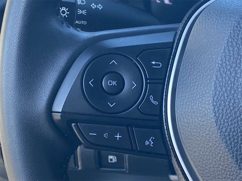 Certified 2025 Toyota Corolla SE image 24