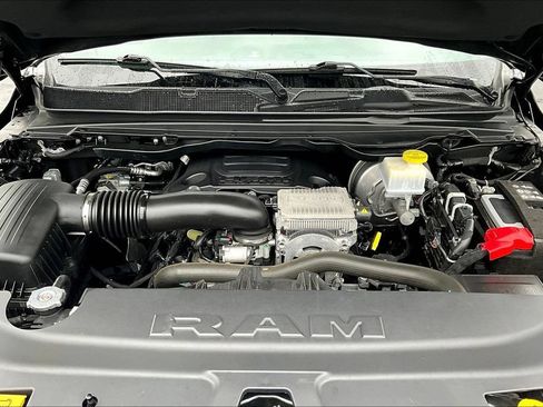 Used 2023 RAM 1500 Big Horn AWD/4WD image 28