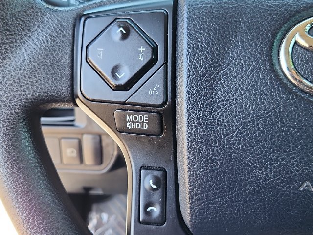 Used 2018 Toyota Tacoma SR RWD image 17