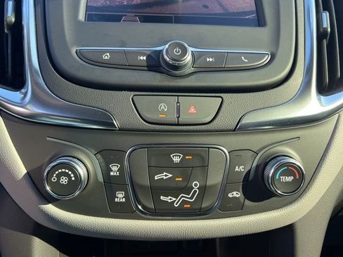 Used 2024 Chevrolet Equinox LS w/ LS Convenience Package image 20