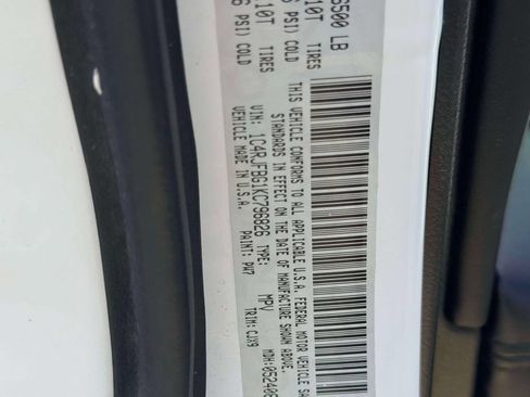 Used 2019 Jeep Grand Cherokee Limited w/ Trailer Tow Group IV AWD/4WD image 17