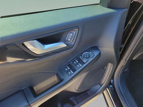 New 2026 Ford Escape ST-Line w/ Tech Pack #1 FWD image 33
