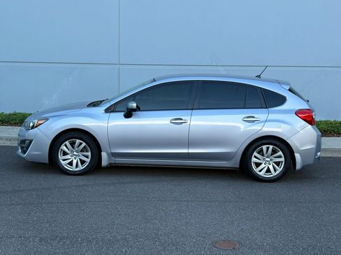 Used 2015 Subaru Impreza 2.0i Premium AWD/4WD image 3