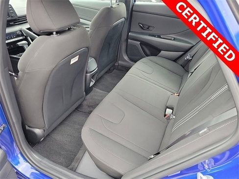 Certified 2025 Hyundai Elantra Sport image 16