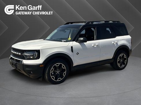 Used 2025 Ford Bronco Sport Outer Banks AWD/4WD image 1