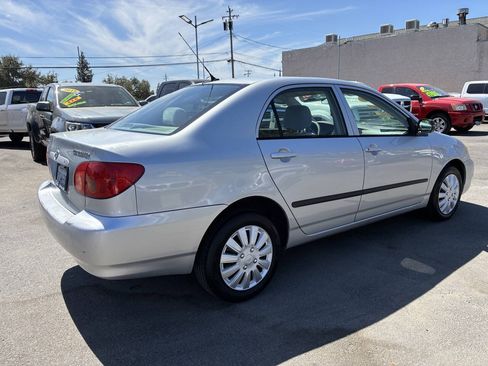 Used 2005 Toyota Corolla CE FWD image 2