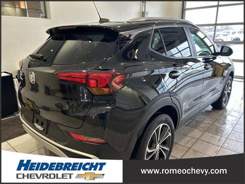 Used 2023 Buick Encore GX Select image 3