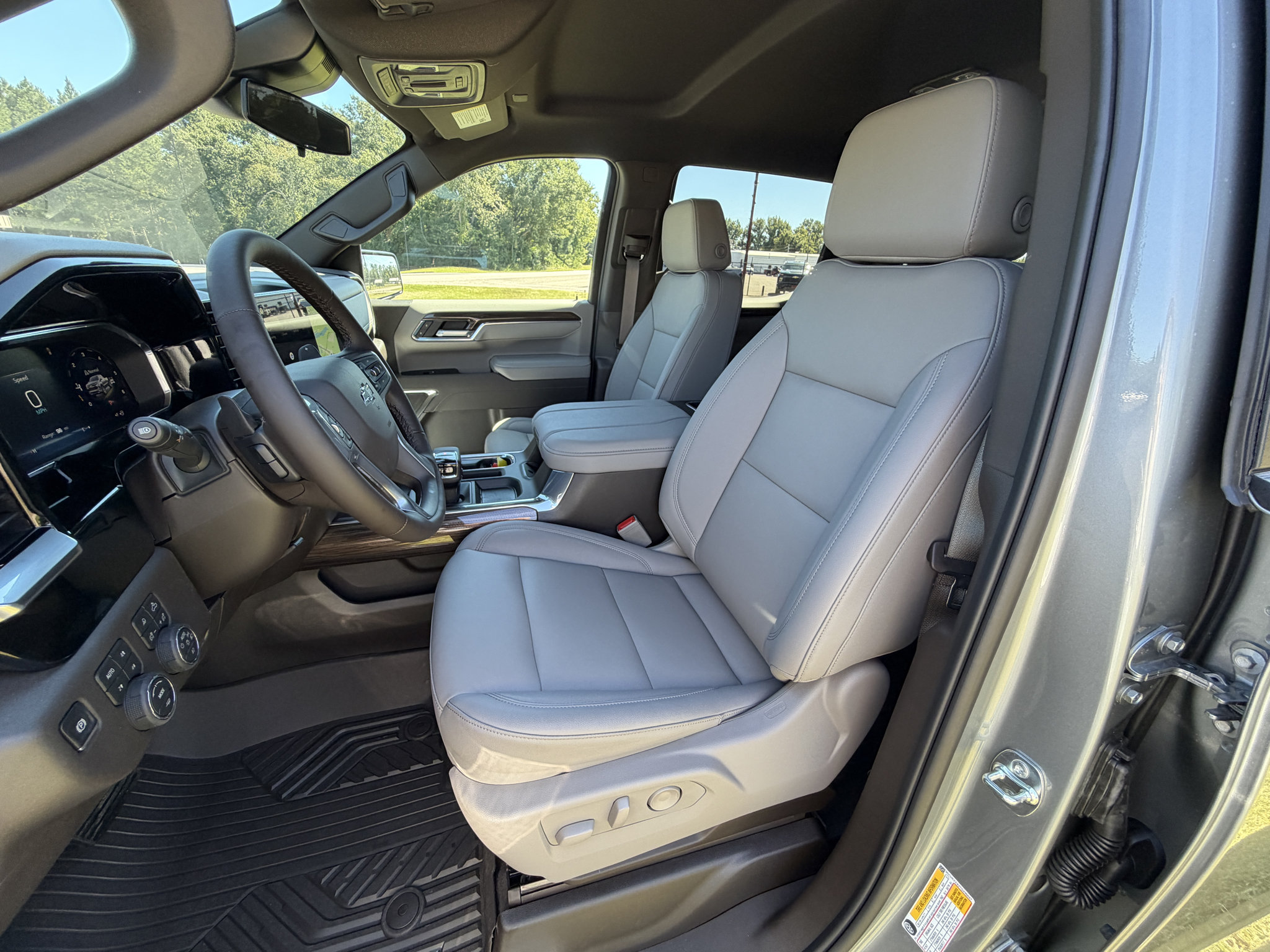 New 2026 Chevrolet Silverado 1500 RST w/ Safety Package AWD/4WD image 15
