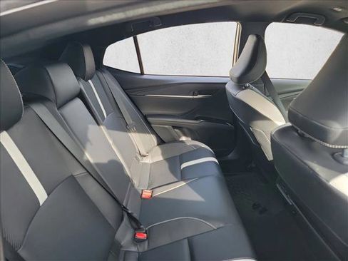 Used 2025 Toyota Camry SE image 16