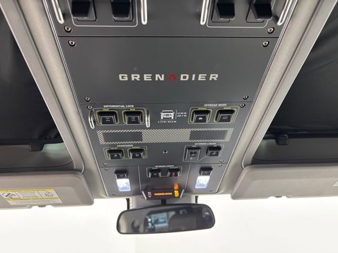 Used 2025 INEOS Grenadier AWD/4WD image 13