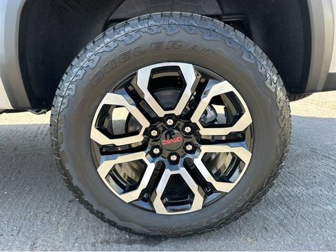 New 2026 GMC Canyon AT4 w/ Technology Plus Package AWD/4WD image 15