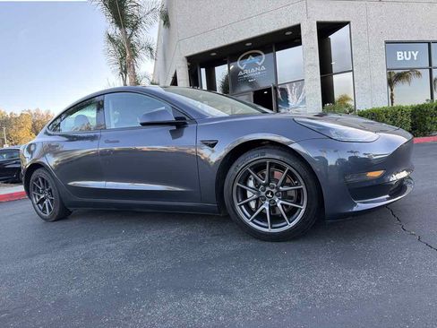 Used 2021 Tesla Model 3 Standard Range Plus RWD image 13