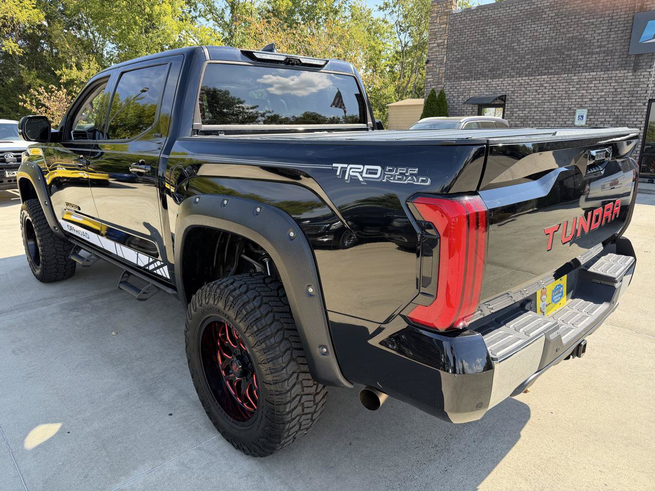 Used 2022 Toyota Tundra SR5 RWD image 7