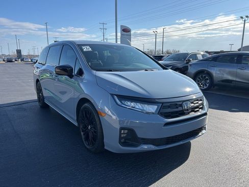 Used 2025 Honda Odyssey Sport-L image 24
