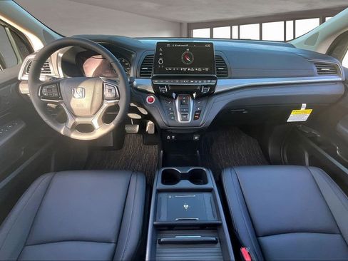 New 2026 Honda Odyssey EX-L image 5