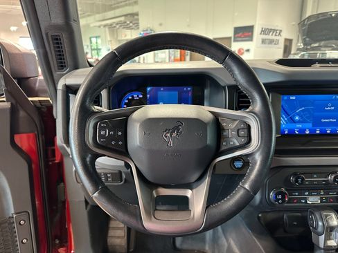 Used 2021 Ford Bronco Black Diamond AWD/4WD image 19