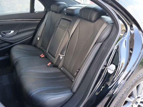 Used 2018 Mercedes-Benz S 450 Sedan image 40