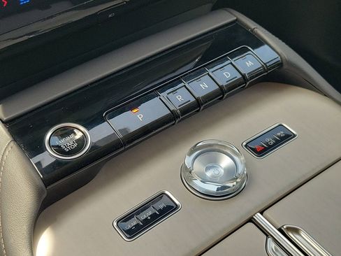 Used 2026 Lincoln Navigator Reserve AWD/4WD image 23