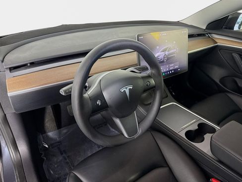 Used 2023 Tesla Model 3 Standard Range RWD image 10