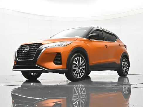 Used 2022 Nissan Kicks SV FWD image 35