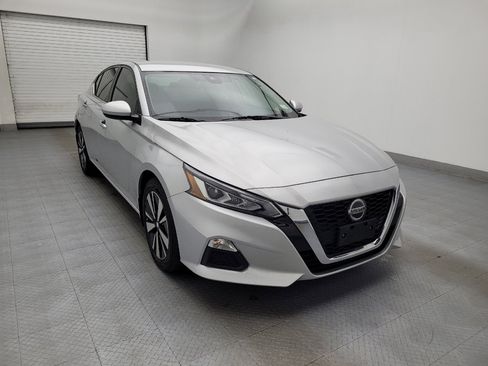 Used 2022 Nissan Altima 2.5 SV image 13
