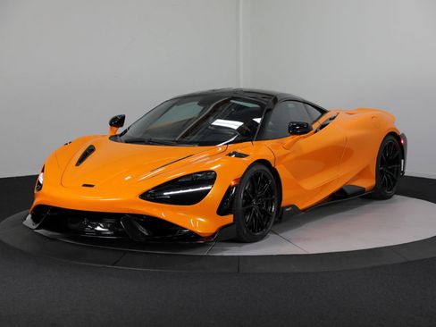 Used 2021 McLaren 765LT RWD image 7