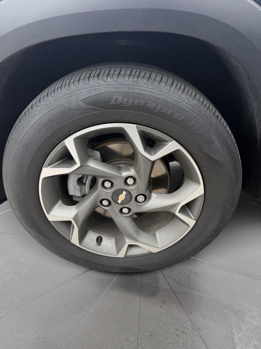 Used 2024 Chevrolet Trax LT w/ Driver Confidence Package FWD image 8