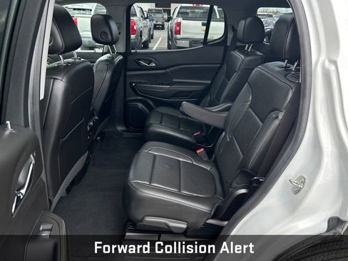 Certified 2023 GMC Acadia SLT w/ Elevation Edition AWD/4WD image 3