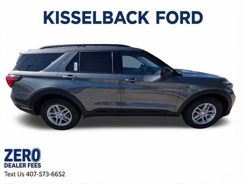 New 2026 Ford Explorer Active RWD image 2