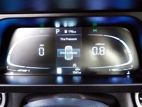 Certified 2026 Hyundai Elantra SE image 29