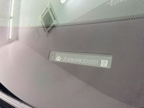 Used 2019 Lexus RX 350L w/ Premium Package image 21