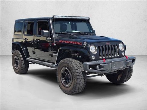 Used 2017 Jeep Wrangler Unlimited Rubicon AWD/4WD image 3