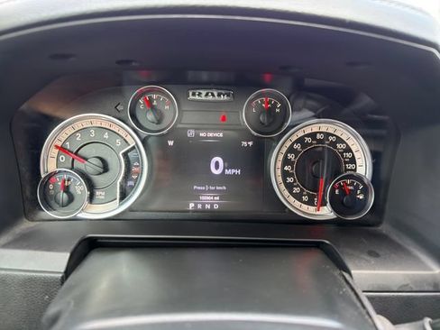 Used 2016 RAM 2500 Laramie w/ Convenience Group AWD/4WD image 12