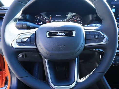 New 2026 Jeep Compass Latitude image 3