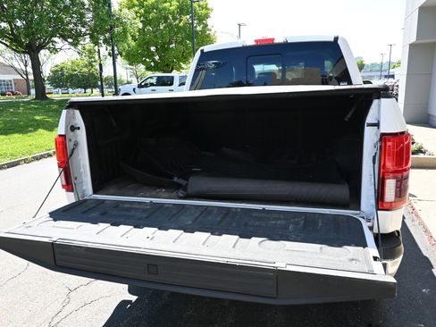 Used 2018 Ford F150 King Ranch w/ Equipment Group 601A Luxury AWD/4WD image 6