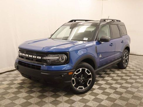 Certified 2023 Ford Bronco Sport Outer Banks w/ Tech Package AWD/4WD image 9